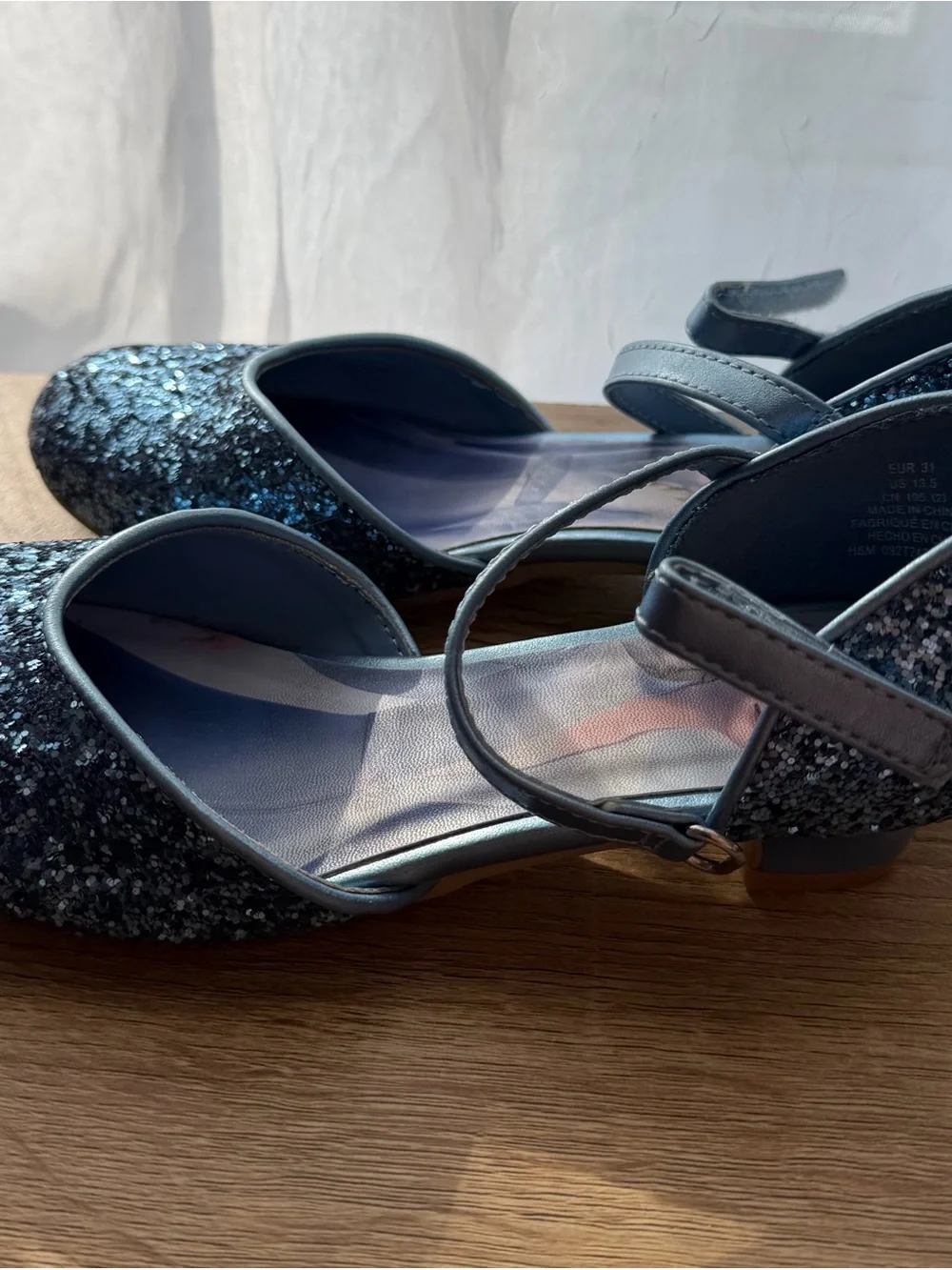 H&M Girls Glitter Elsa Dress Shoes in Light Blue size 13.5